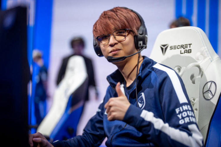 Karmine Corp are close to signing Hans Sama. Rekkles is looking for new opportunities
