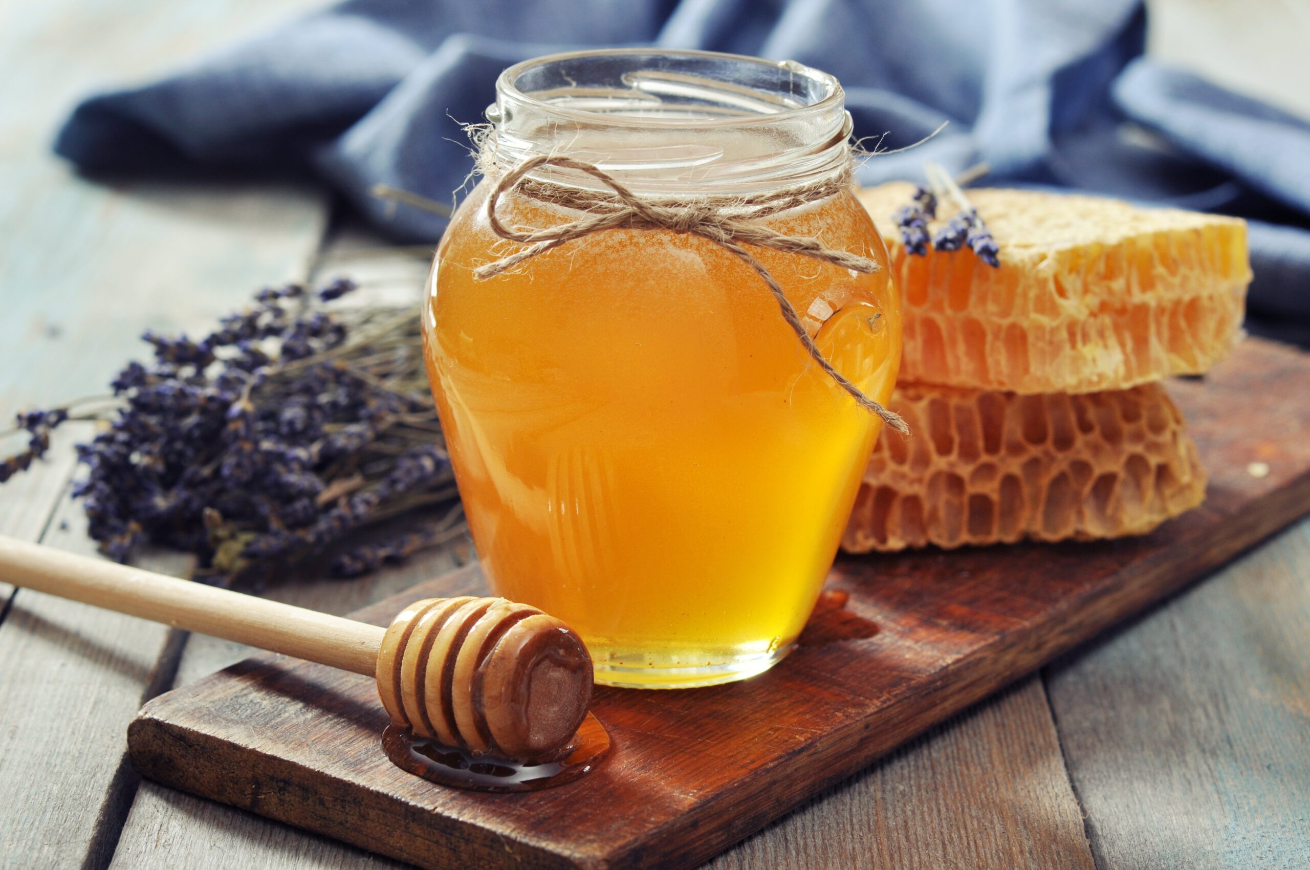 How to choose and store honey correctly: beekeeper's advice